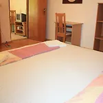 Hrvoje Place Apartmán *