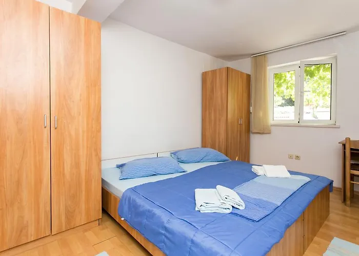 Hrvoje Place Апартаменты *
