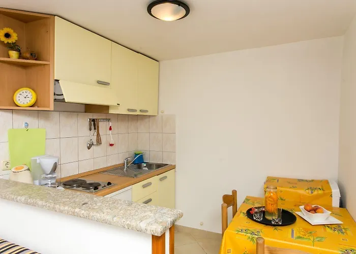 Hrvoje Place Ragusa