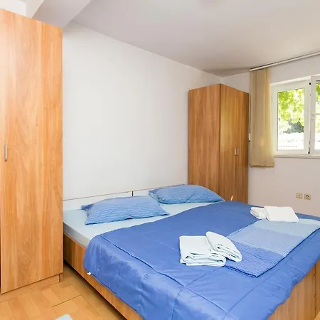 Hrvoje Place Apartman *
